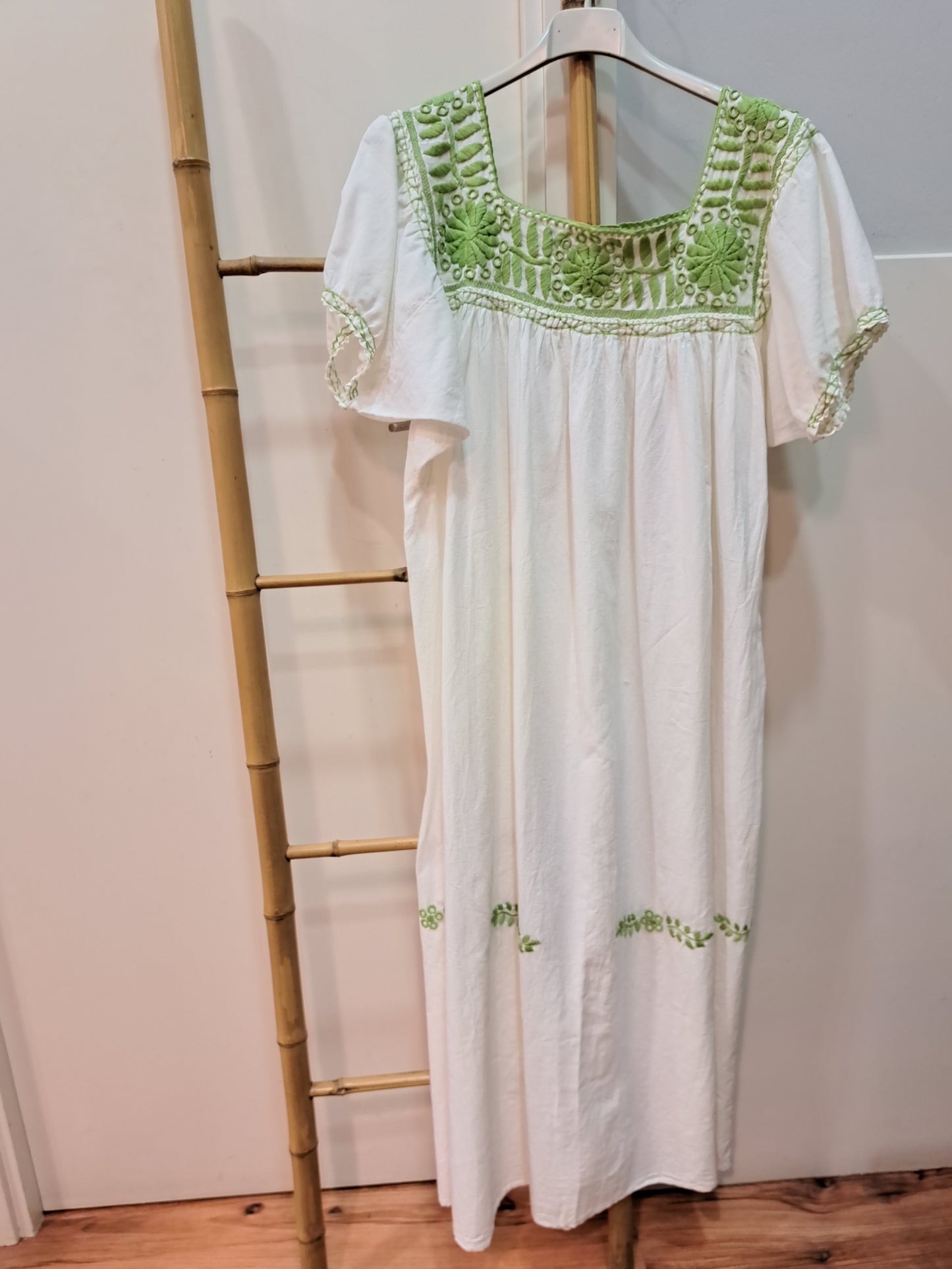 Vestido Aguacatin