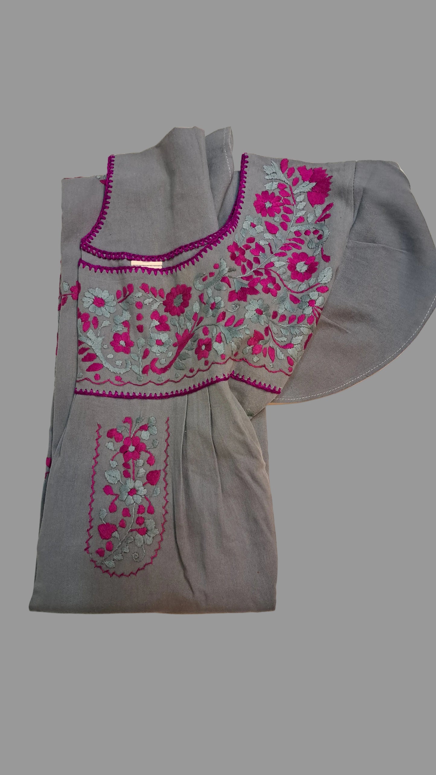 Vestido bordado Clásico Mariposa