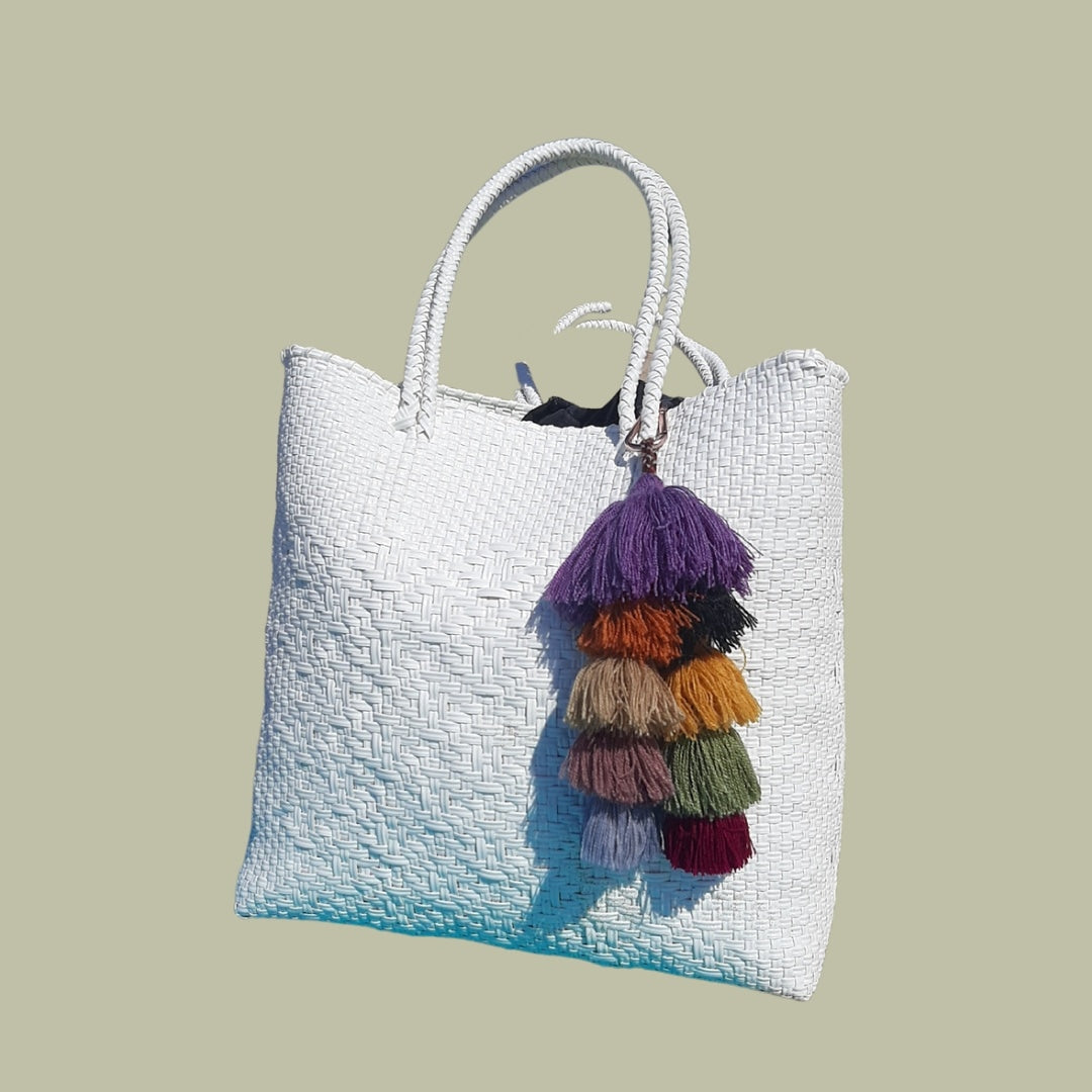 Bolso tote de plástico trenzado artesano